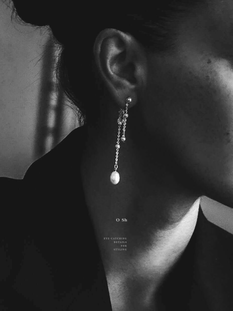 "NETIQUE" EAR SET VERMEIL