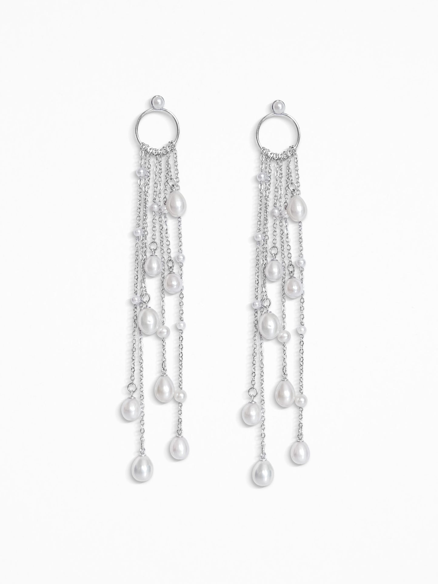 "LARMES DE PERLES" O-EARRINGS SILVER